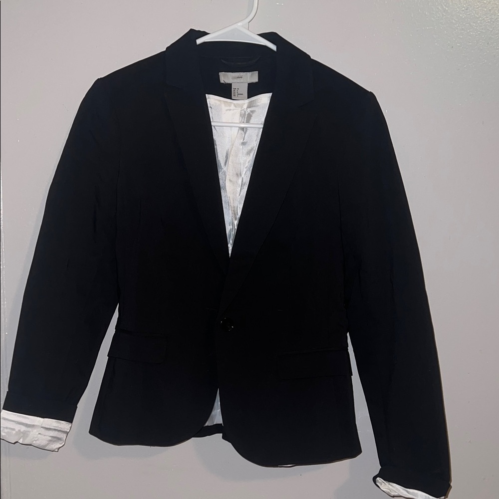 Classic Black Women’s Blazer